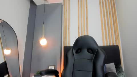Victoria Vixen online show from 17, 5, 2026