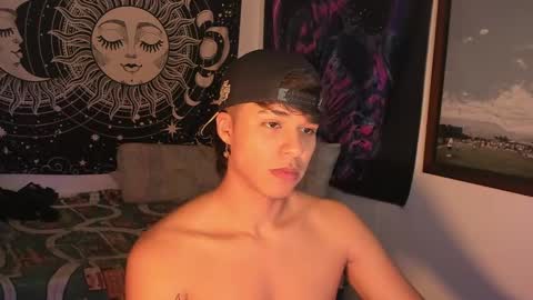 Snapshot of victorino_jhonson chatting on 4, 12, 2024 Victorino Jhonson online show from 4, 12, 2024