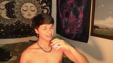 Snapshot of victorino_jhonson chatting on 28, 1, 2025 Victorino Jhonson online show from 28, 1, 2025