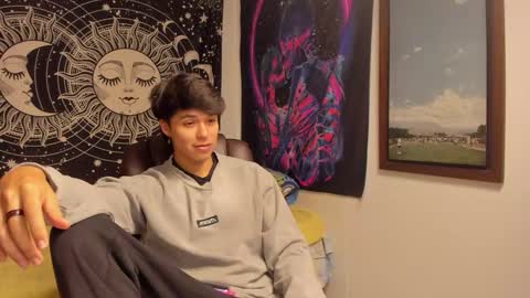 Snapshot of victorino_jhonson chatting on 4, 10, 2025 Victorino Jhonson online show from 4, 10, 2025