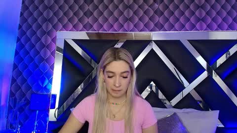 victtoria lee online show from 5, 11, 2025