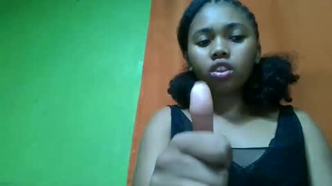 Snapshot of vierge28430 chatting on 10, 5, 2026 vierge28430 online show from 10, 5, 2026