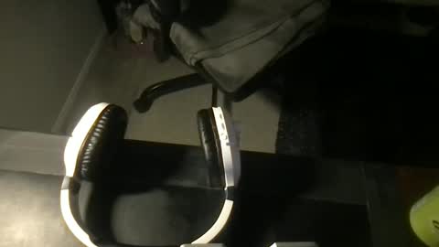 Viewsofpleasures online show from 28, 2, 2026