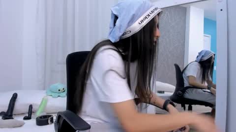 viictoriiasaenz online show from 30, 3, 2026