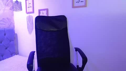 Snapshot of viiolleta chatting on 11, 1, 2025 viioleta online show from 11, 1, 2025