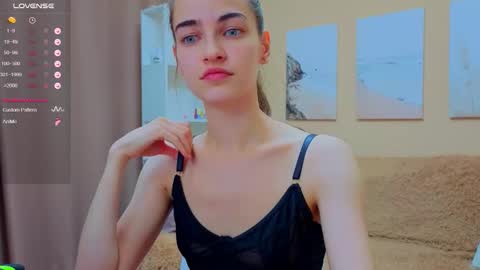 vikiberry online show from 12, 10, 2025