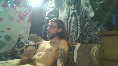 Snapshot of viking43211 chatting on 12, 10, 2025 viking43211 online show from 12, 10, 2025