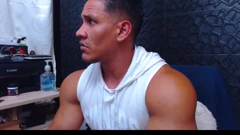 Snapshot of viktorherrera chatting on 23, 12, 2024 Viktor Herrera online show from 23, 12, 2024