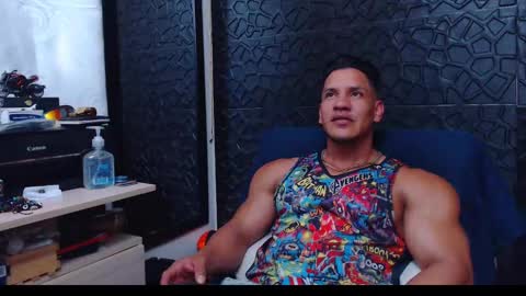 Snapshot of viktorherrera chatting on 7, 1, 2025 Viktor Herrera online show from 7, 1, 2025
