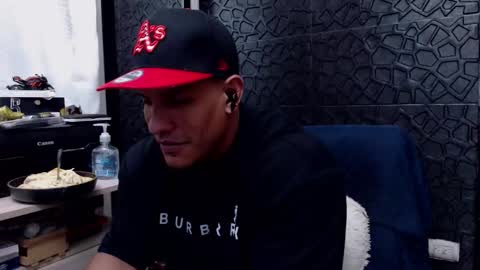 Snapshot of viktorherrera chatting on 11, 2, 2025 Viktor Herrera online show from 11, 2, 2025