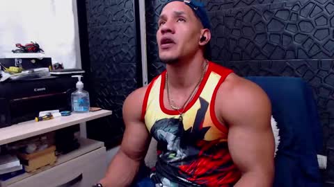 Snapshot of viktorherrera chatting on 12, 2, 2025 Viktor Herrera online show from 12, 2, 2025