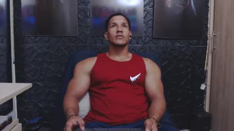 Snapshot of viktorherrera chatting on 28, 4, 2026 Viktor Herrera online show from 28, 4, 2026