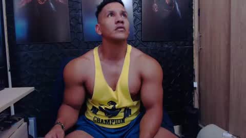 Snapshot of viktorherrera chatting on 25, 6, 2026 Viktor Herrera online show from 25, 6, 2026