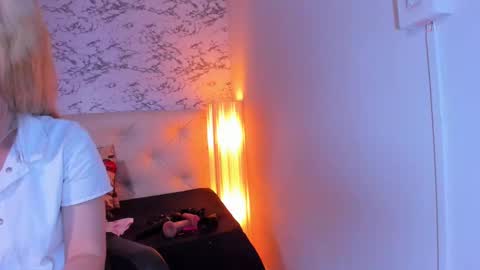 Snapshot of viktoria_davis_ chatting on 16, 1, 2025 Viktoria online show from 16, 1, 2025