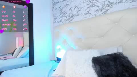 Snapshot of viktoria_davis_ chatting on 20, 2, 2025 Viktoria online show from 20, 2, 2025