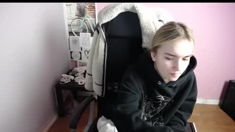 viktoria_lovely online show from 23, 12, 2025