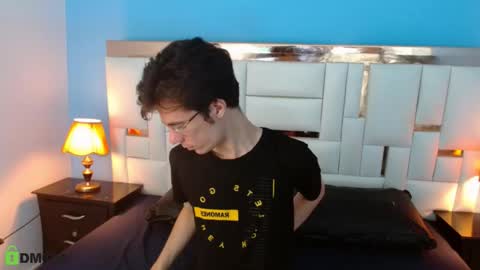 Snapshot of viktornoir chatting on 24, 9, 2025 viktornoir online show from 24, 9, 2025