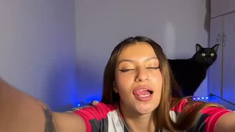 Snapshot of viky_evanss chatting on 30, 6, 2026 viky_evanss online show from 30, 6, 2026