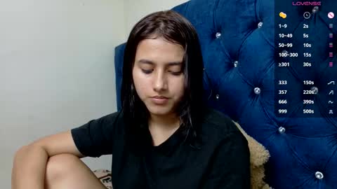 vikysexy28 online show from 10, 3, 2026