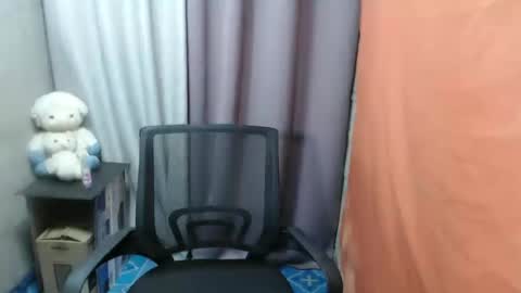 Snapshot of vin_17 chatting on 3, 3, 2025 Call me Marvin online show from 3, 3, 2025