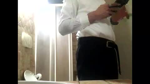 Snapshot of vinmin90 chatting on 10, 5, 2026 Zenith online show from 10, 5, 2026