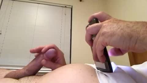 Snapshot of vinnigreenb chatting on 15, 12, 2025 vinnigreenb online show from 15, 12, 2025
