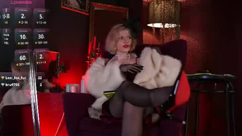 Snapshot of vinyl_kiss chatting on 29, 6, 2026 Carrie Next streams Sat Sun 3pm-11pm EST online show from 29, 6, 2026