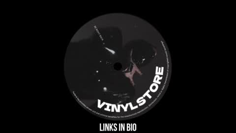 Snapshot of vinylstore chatting on 6, 1, 2025 Diva Silvia online show from 6, 1, 2025