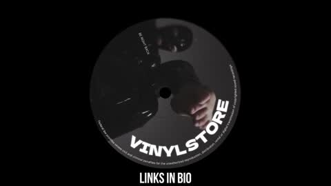 Snapshot of vinylstore chatting on 8, 1, 2025 Diva Silvia online show from 8, 1, 2025