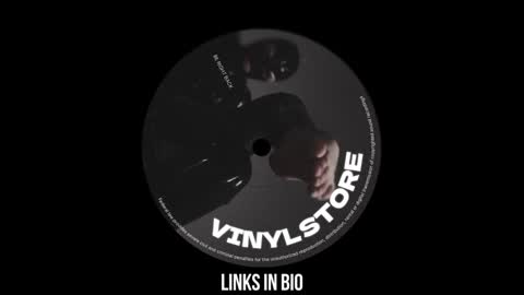 Snapshot of vinylstore chatting on 11, 1, 2025 Diva Silvia online show from 11, 1, 2025