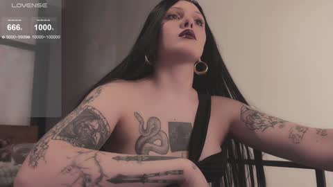 Snapshot of vinylstore chatting on 17, 1, 2025 Diva Silvia online show from 17, 1, 2025