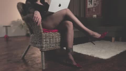 Snapshot of vinylstore chatting on 29, 1, 2025 Diva Silvia online show from 29, 1, 2025