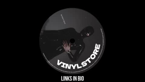 Snapshot of vinylstore chatting on 7, 2, 2025 Diva Silvia online show from 7, 2, 2025