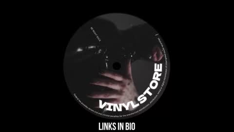 Snapshot of vinylstore chatting on 17, 2, 2025 Diva Silvia online show from 17, 2, 2025