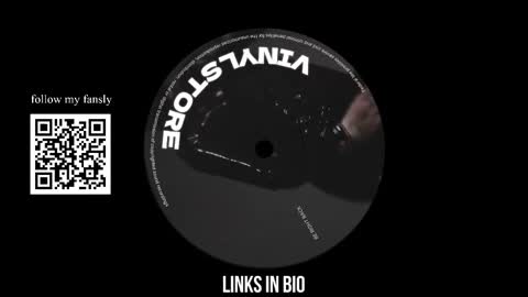 Snapshot of vinylstore chatting on 9, 3, 2025 Diva Silvia online show from 9, 3, 2025