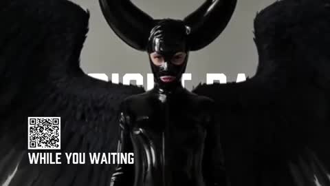 Snapshot of vinylstore chatting on 25, 10, 2025 Diva Silvia online show from 25, 10, 2025