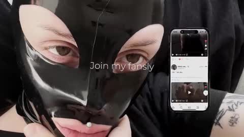 Snapshot of vinylstore chatting on 19, 11, 2025 Diva Silvia online show from 19, 11, 2025