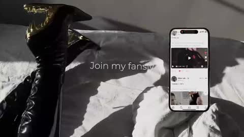 Snapshot of vinylstore chatting on 20, 11, 2025 Diva Silvia online show from 20, 11, 2025