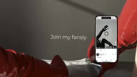 Snapshot of vinylstore chatting on 1, 12, 2025 Diva Silvia online show from 1, 12, 2025