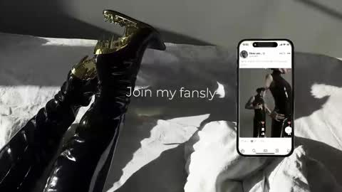 Diva Silvia online show from 14, 12, 2025