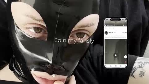 Snapshot of vinylstore chatting on 6, 2, 2026 Diva Silvia online show from 6, 2, 2026