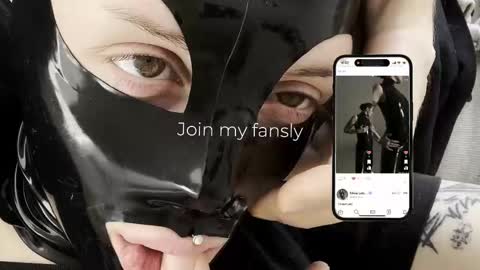 Snapshot of vinylstore chatting on 8, 2, 2026 Diva Silvia online show from 8, 2, 2026