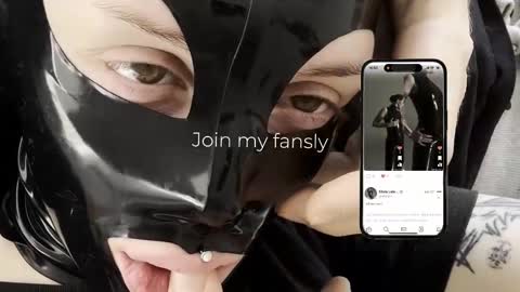 Snapshot of vinylstore chatting on 18, 2, 2026 Diva Silvia online show from 18, 2, 2026