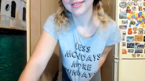 Snapshot of viodetta chatting on 9, 11, 2025 viodetta online show from 9, 11, 2025