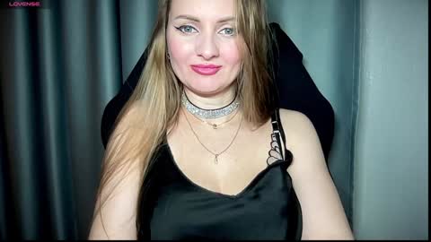 Snapshot of viola_1 chatting on 5, 1, 2025 Funny girl online show from 5, 1, 2025