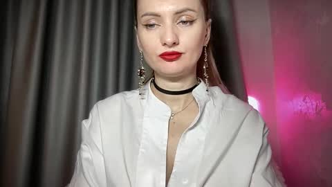 Snapshot of viola_1 chatting on 19, 10, 2025 Funny girl online show from 19, 10, 2025