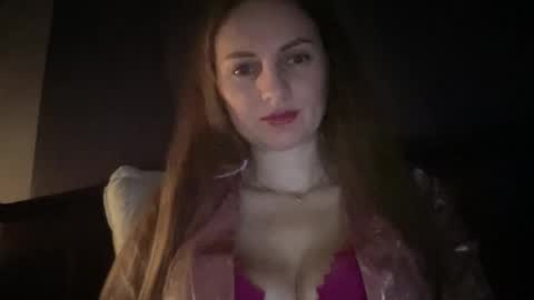 Snapshot of viola_1 chatting on 19, 11, 2025 Funny girl online show from 19, 11, 2025