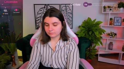 Snapshot of viola__shy chatting on 5, 2, 2025 Viola online show from 5, 2, 2025