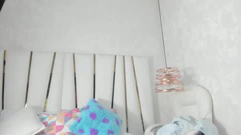 violeet_gray online show from 24, 9, 2025