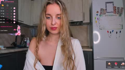 Snapshot of violet_blue_eyes chatting on 12, 2, 2025 Violet online show from 12, 2, 2025